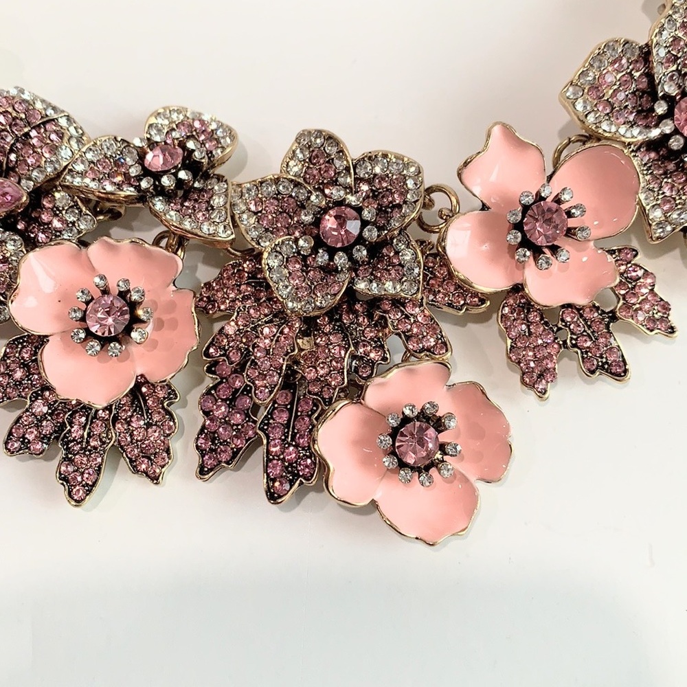 Eye Candy LA - Amata Statement Necklace - Pink - Picture 5 of 5